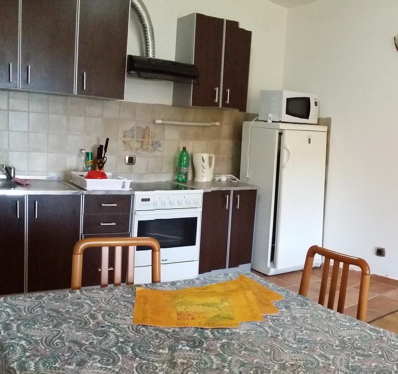 Nerina Apartment Petrovac na moru Zimmer foto