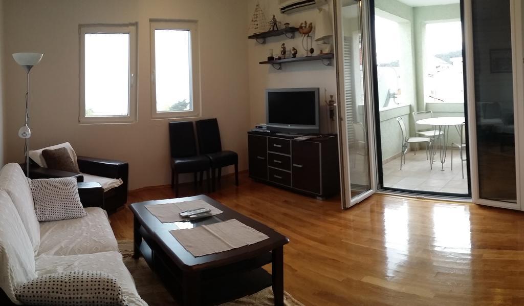 Nerina Apartment Petrovac na moru Zimmer foto